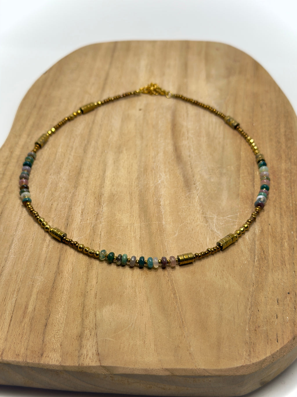 Collier de perles en pierres naturelles 